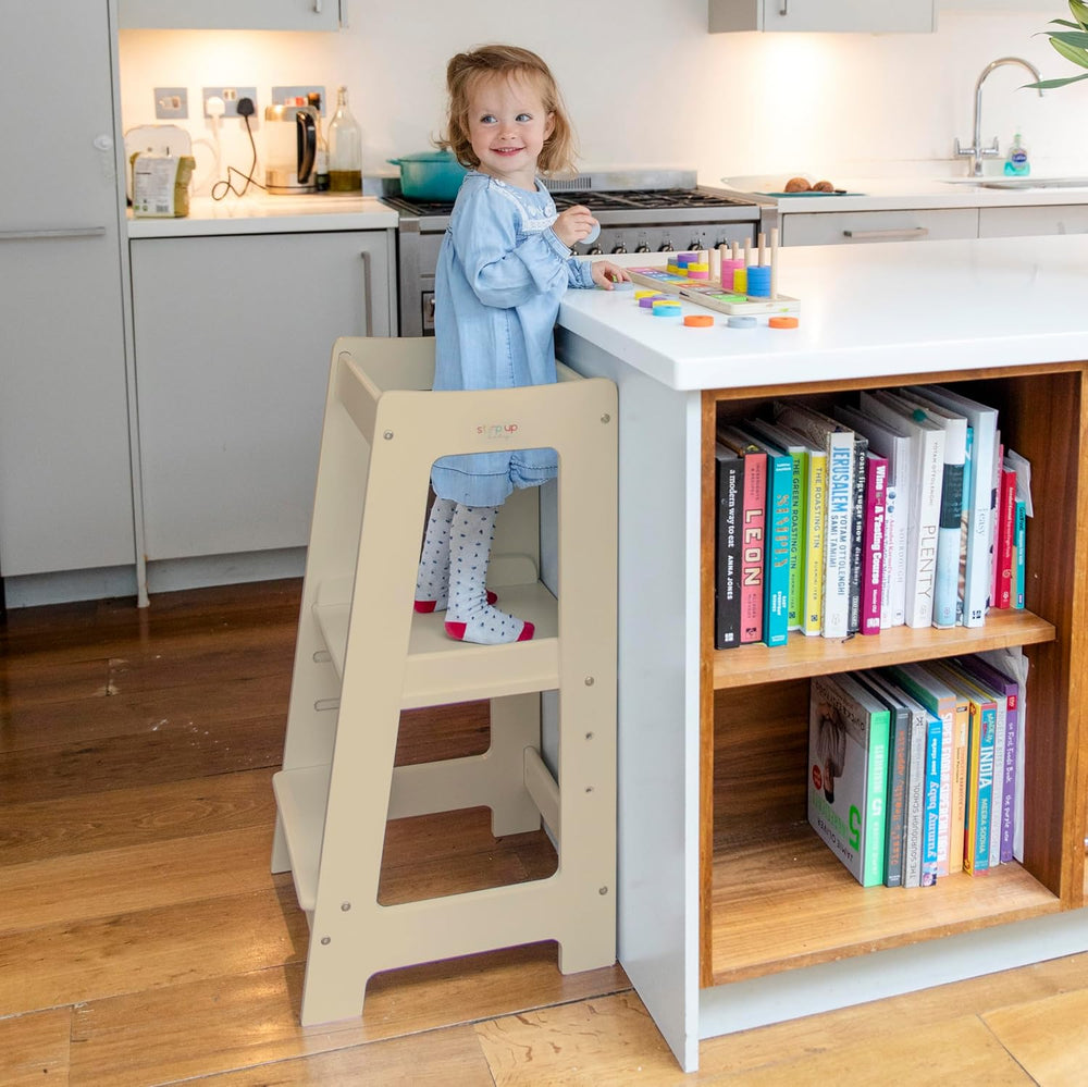 La tour d'apprentissage Montessori avec marchepied réglable